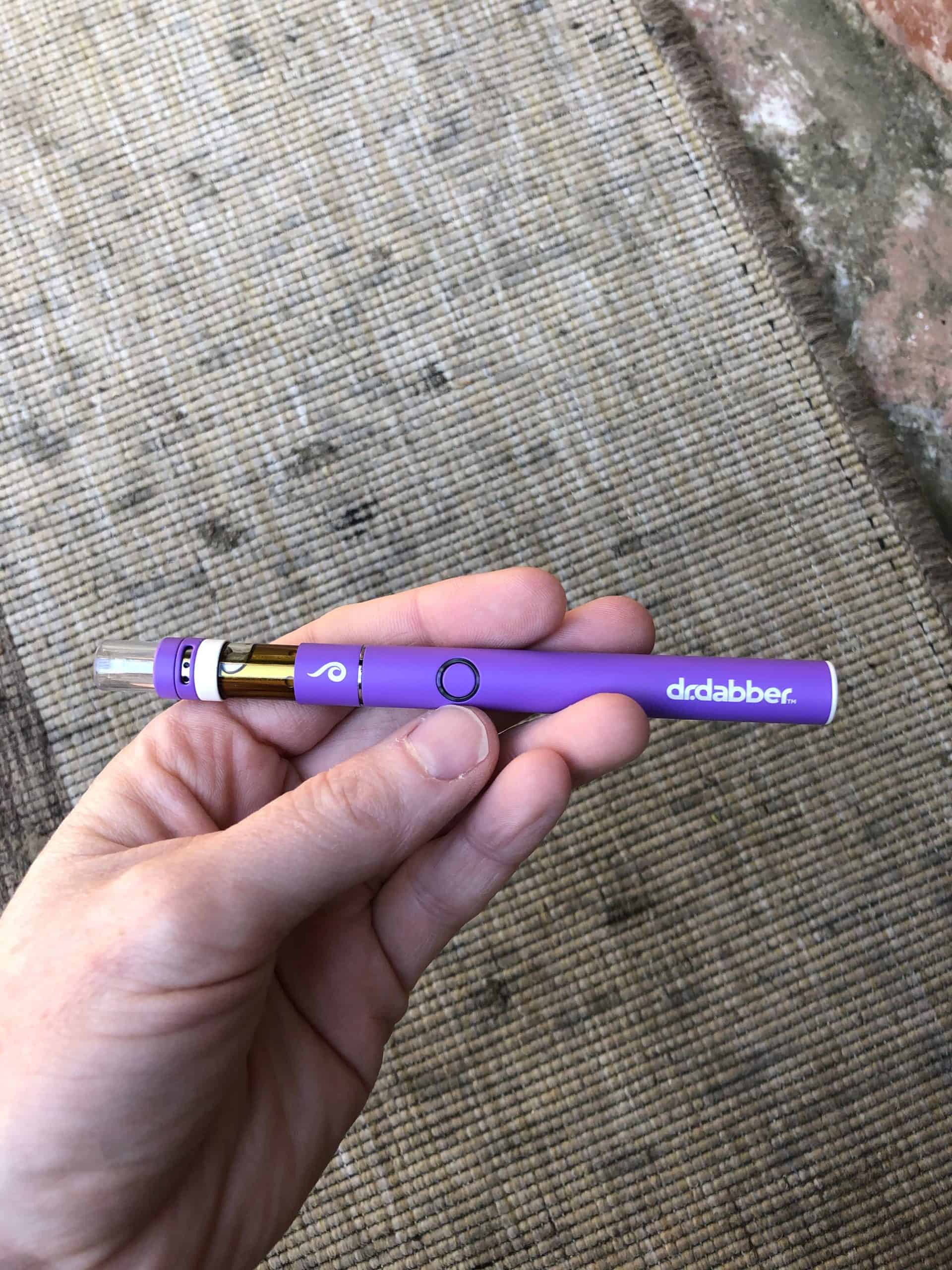 Dr. Dabber Review: CBD Cartridge & Battery - Robust Blend