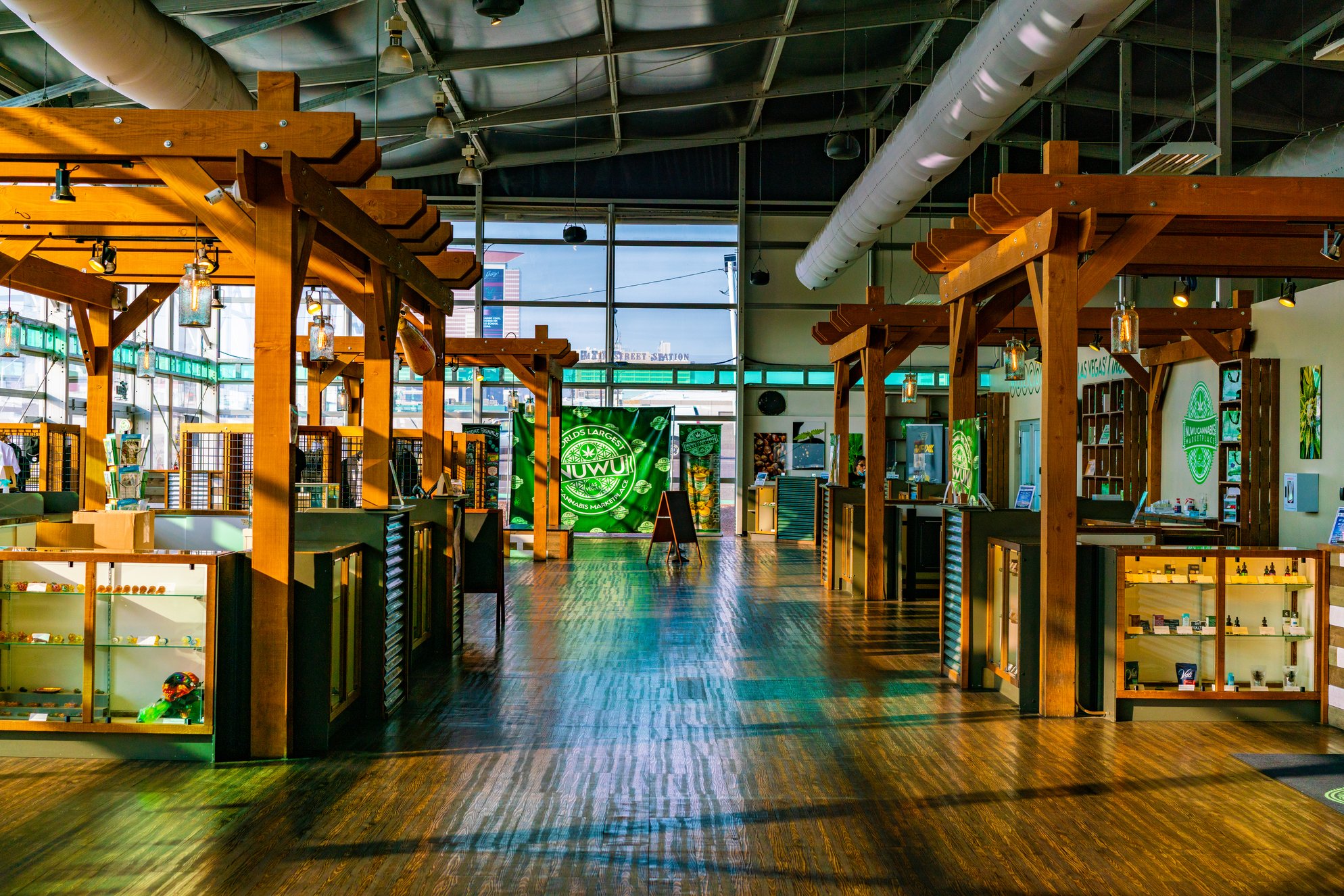Top Las Vegas Dispensaries: Your Guide To The Best 14 Nuwu Cannabis Marketplace - Las Vegas