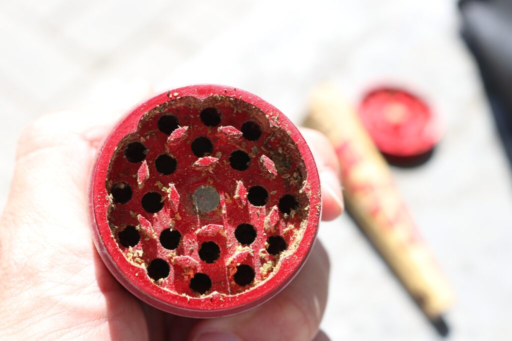 Kief in Grinder