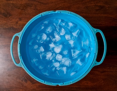 Ice in a Bucket